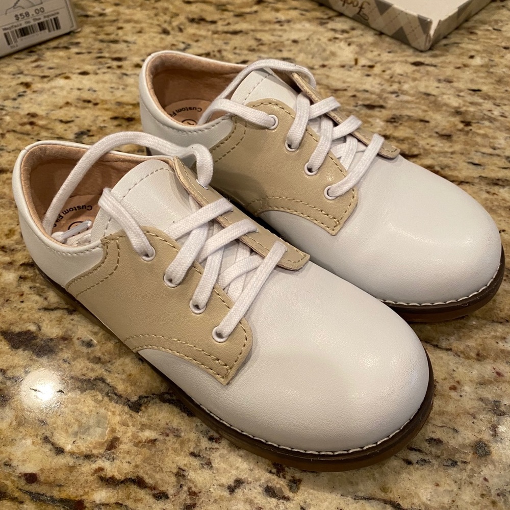 Footnotes size 11 shoes